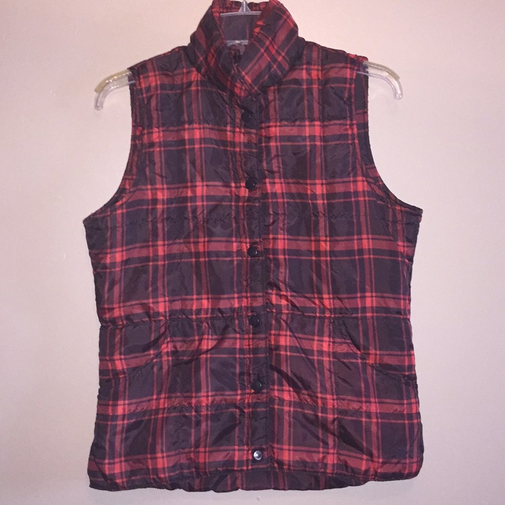 IZOD Red Plaid Vest Size M